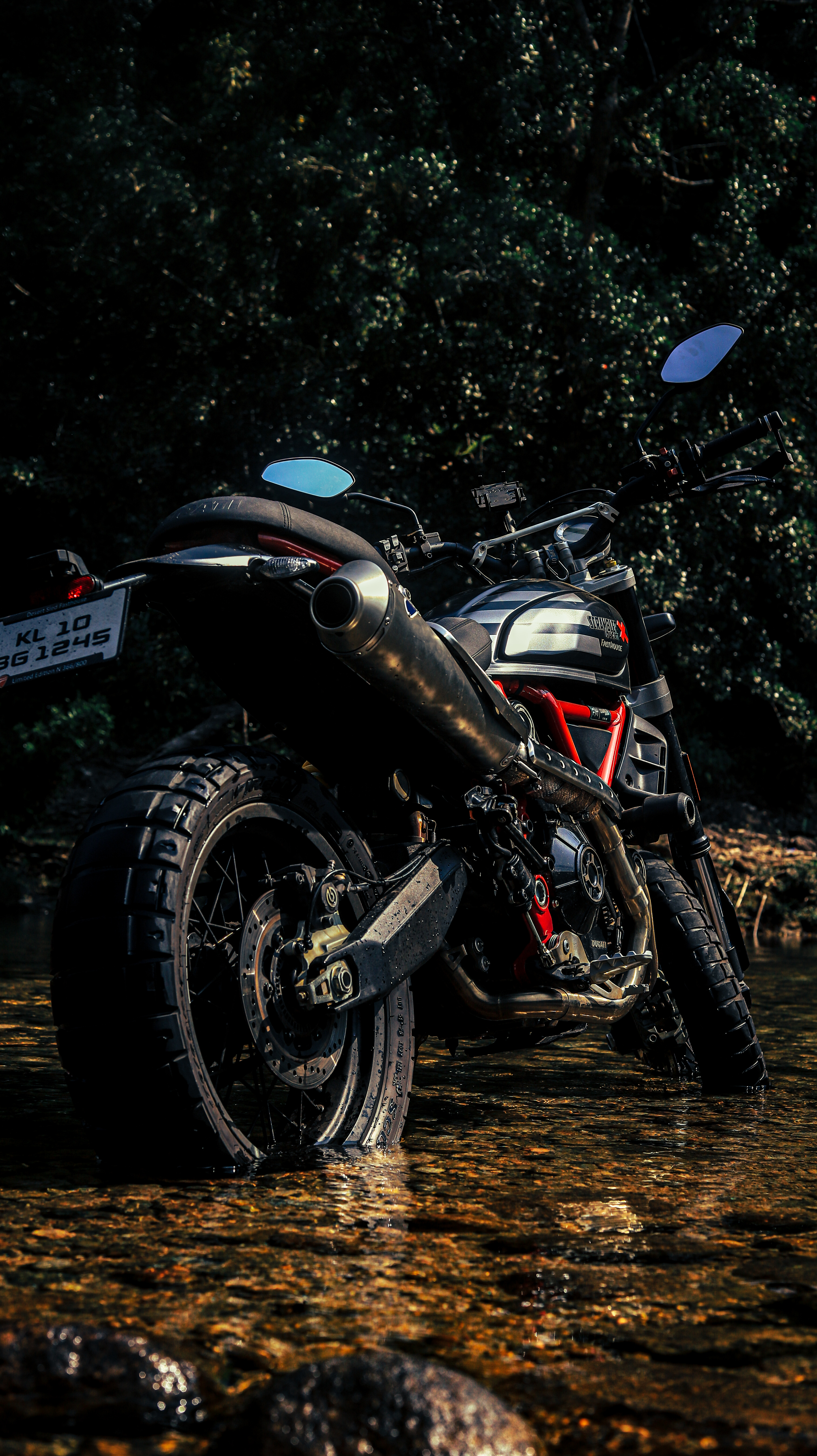 DUCATI